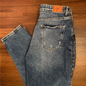 Zara Classic Straight Blue Jeans